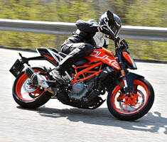 Top 300cc Motorbikes for Beginners to Start